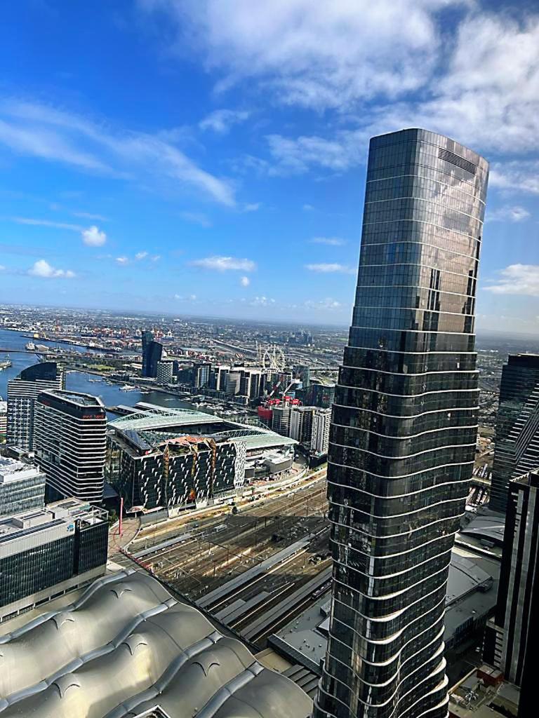 Collins St 568 City 1b1b Quick