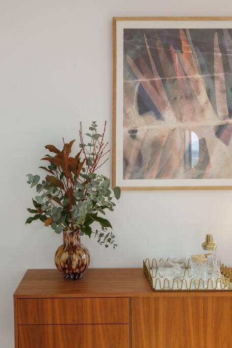 Lux Sky High Beachside Haven By Ready Set Host Apartment Melbourne