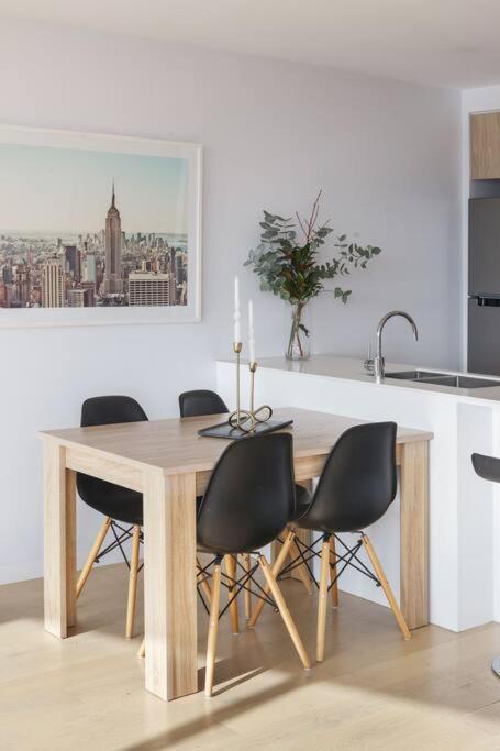 Lux Sky High Beachside Haven By Ready Set Host Apartment *