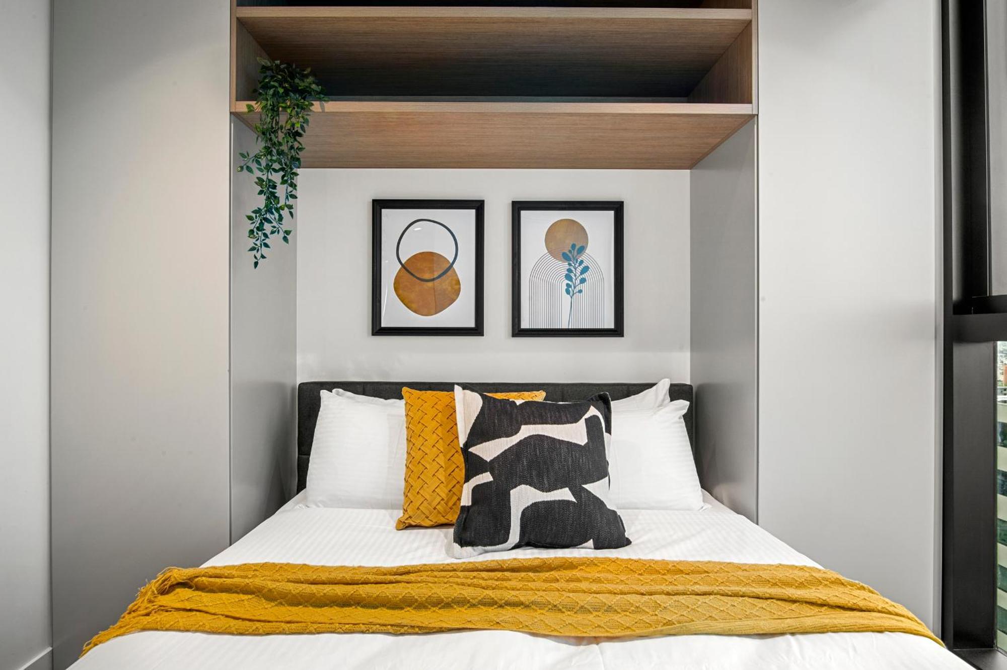 Apartment Stunning 2br In Melb Cbd With Pool And Gym *