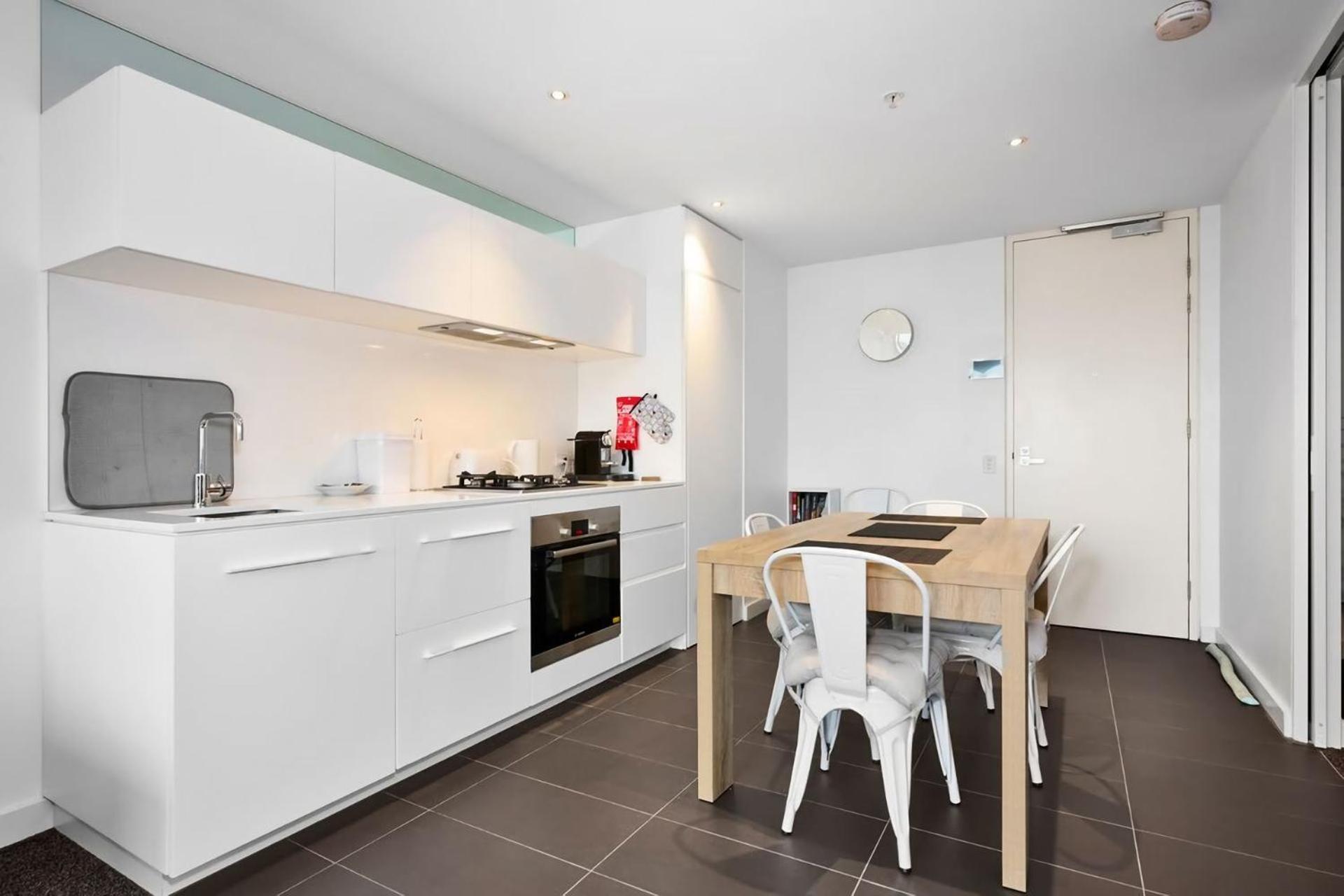 Stunning Cbd Views + Free Parking * Melbourne