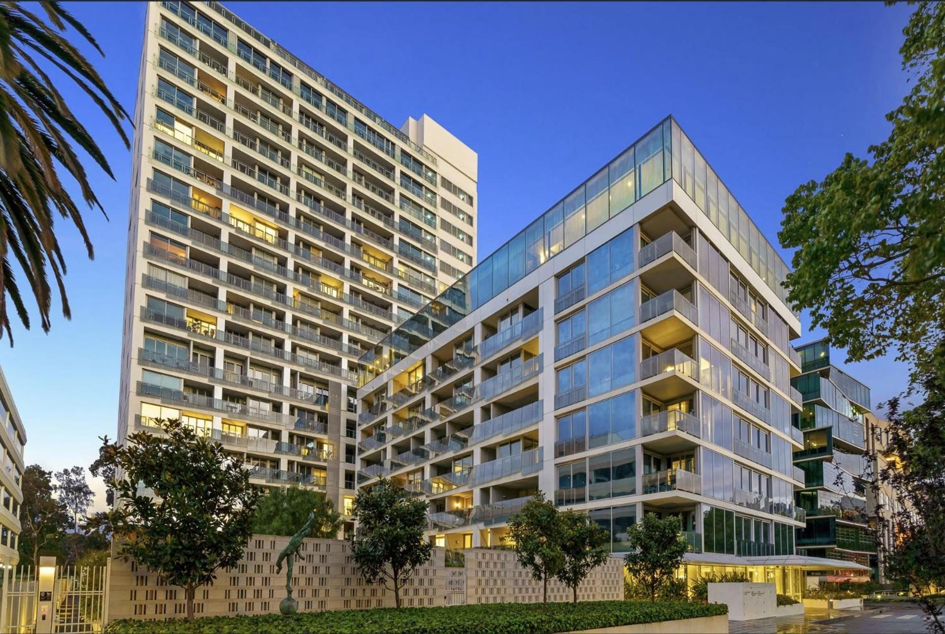Apartamento Spectacular 3-bedroom Penthouse With Private Lift On St Kilda Rd