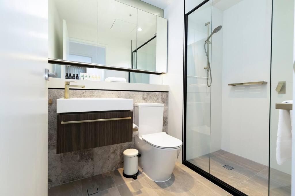 Southbank 3 Bedroom Free Parking * Melbourne