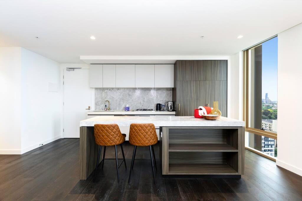 Southbank 3 Bedroom Free Parking * Melbourne