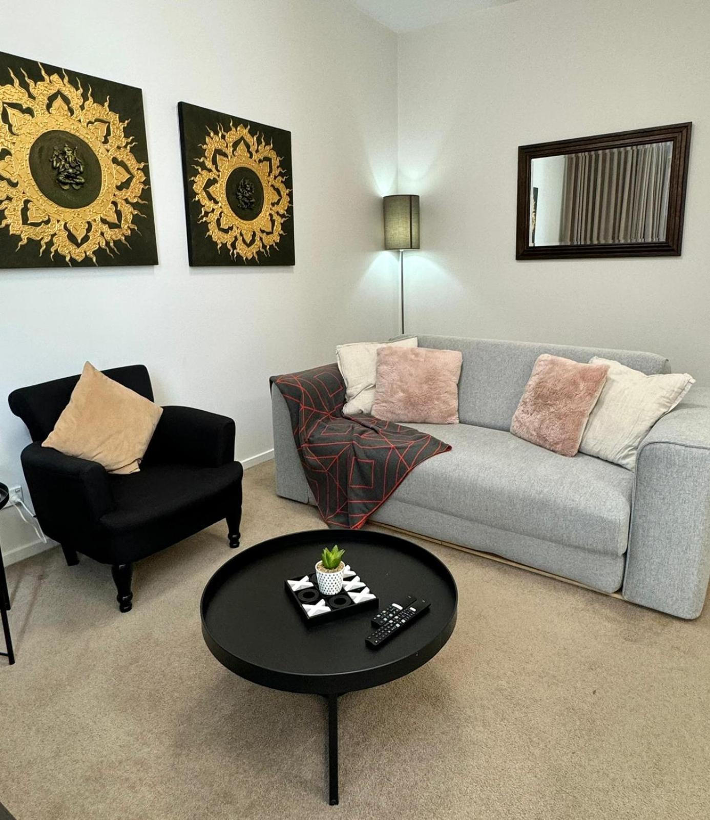 Apartment Nest On Bourke☆spa☆large 60sqm!!☆chinatown☆free Tram☆ *