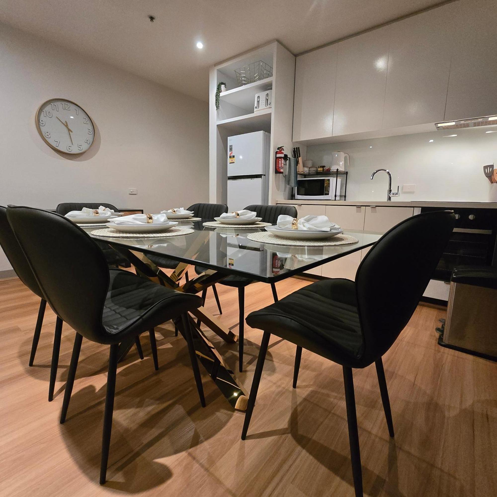 Pristine On Flinders Apartment *