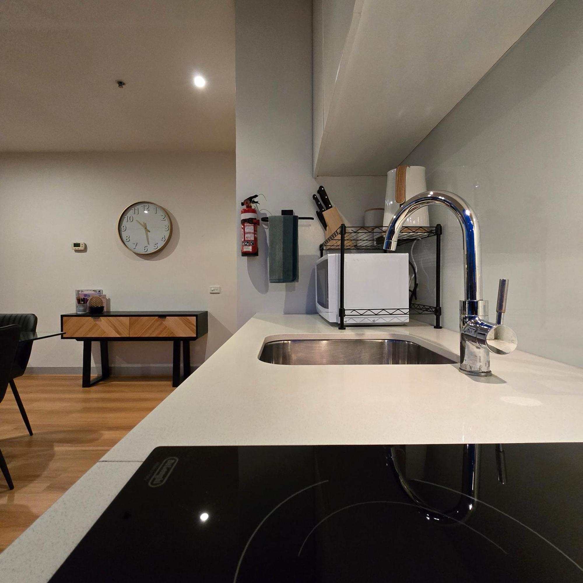 Pristine On Flinders Apartment