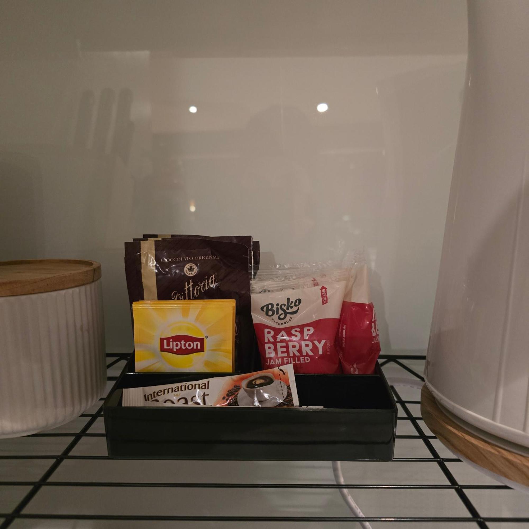 Pristine On Flinders Apartment