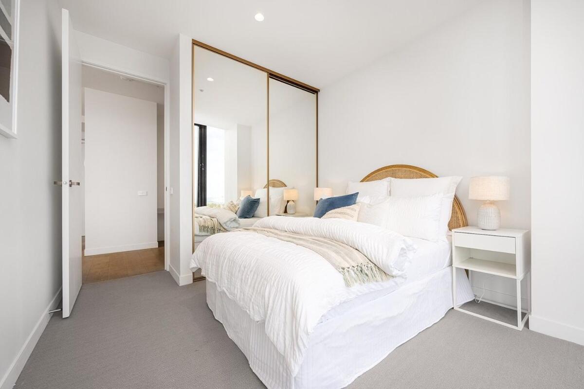 Luxury Bay View Melbourne