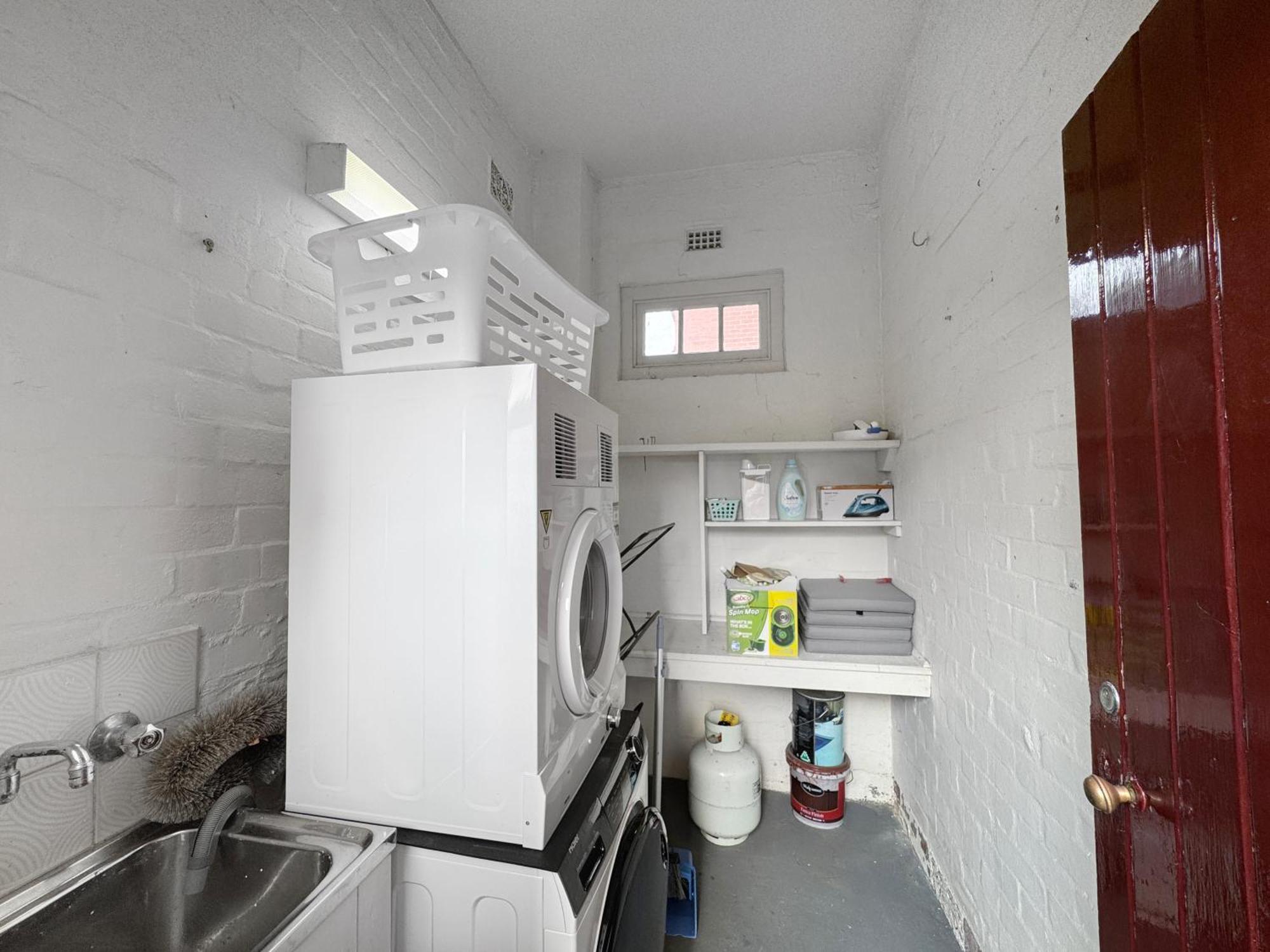 Ground Floor Apartment, 250 Metres To The Apartment Melbourne