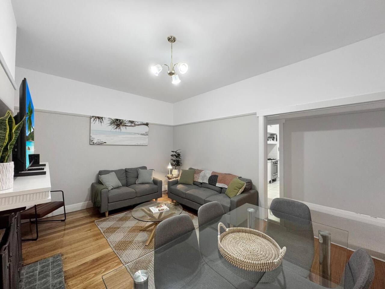 Ground Floor Apartment, 250 Metres To The Apartment