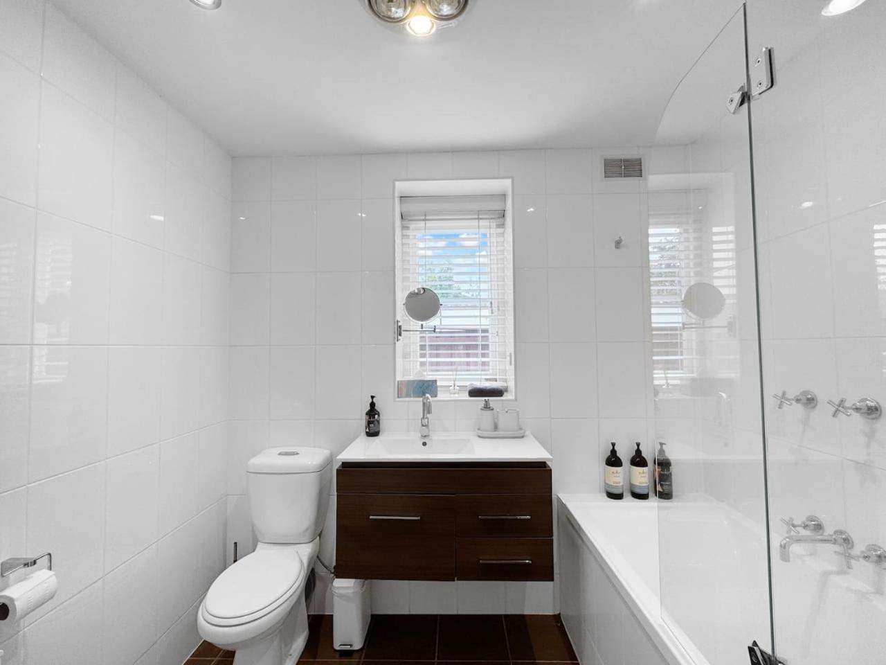Apartment Ground Floor Apartment, 250 Metres To The Melbourne