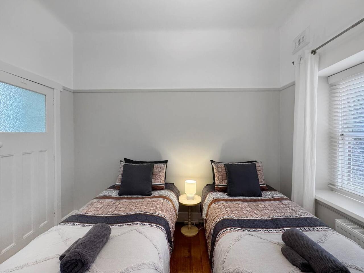 Ground Floor Apartment, 250 Metres To The Apartment *