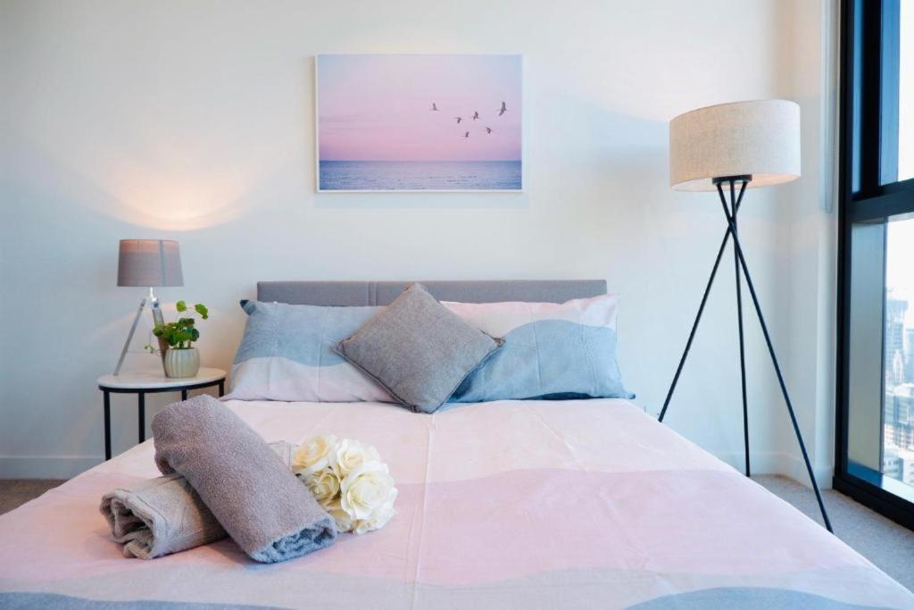 Luxury Cbd 5 Beds, 2 Baths Great Skyview With Pool, Gym, Spa, Carpark,sauna