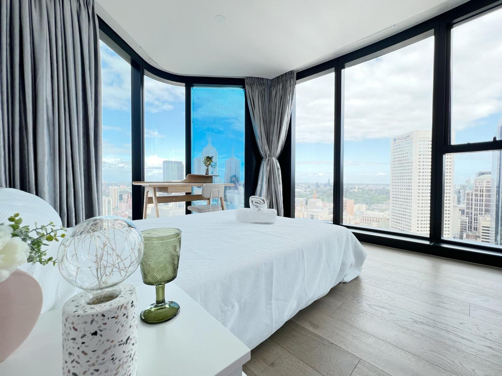 Luxury Cbd 5 Beds, 2 Baths Great Skyview With Pool, Gym, Spa, Carpark,sauna *