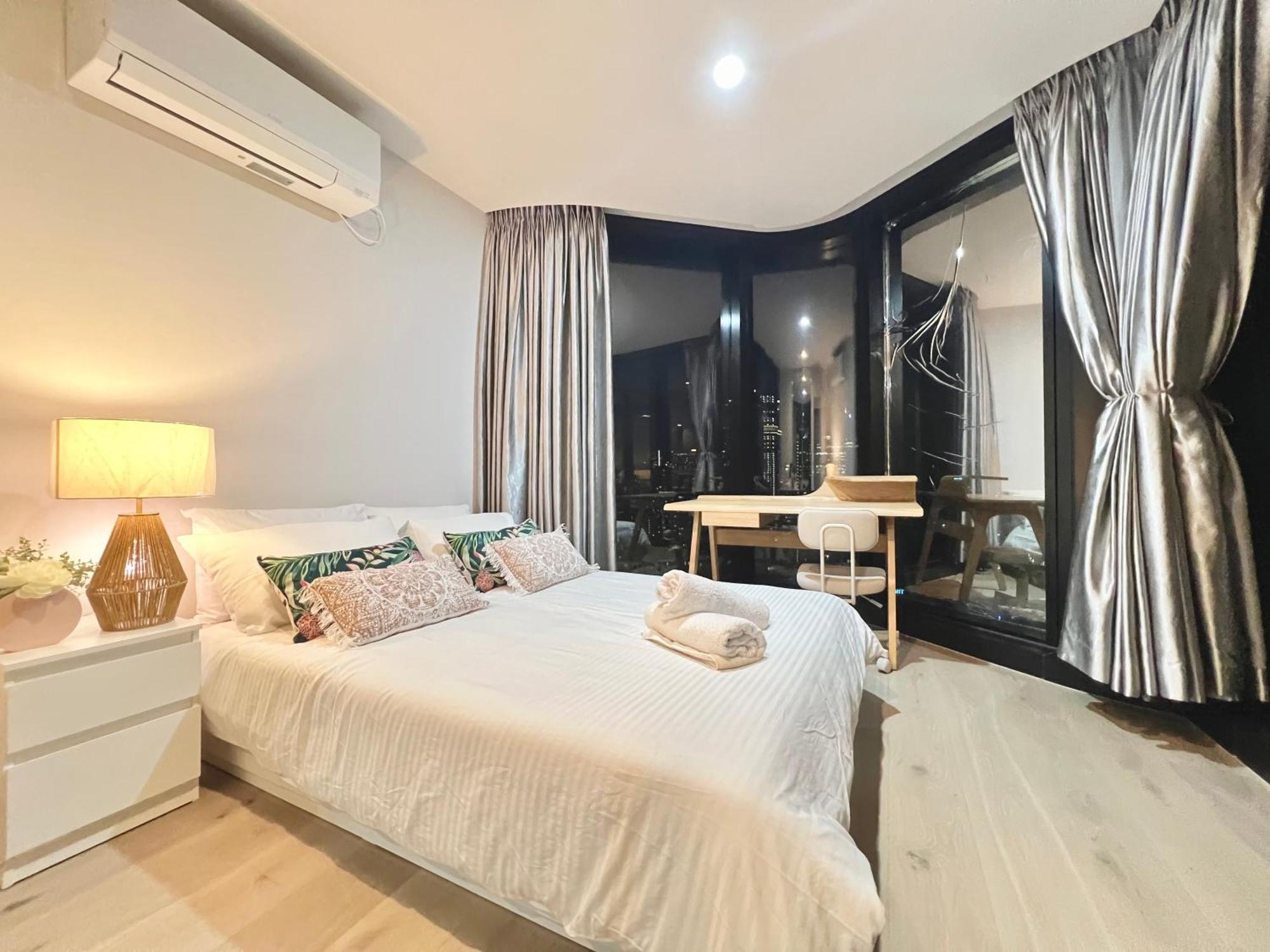 Luxury Cbd 5 Beds, 2 Baths Great Skyview With Pool, Gym, Spa, Carpark,sauna Apartment *