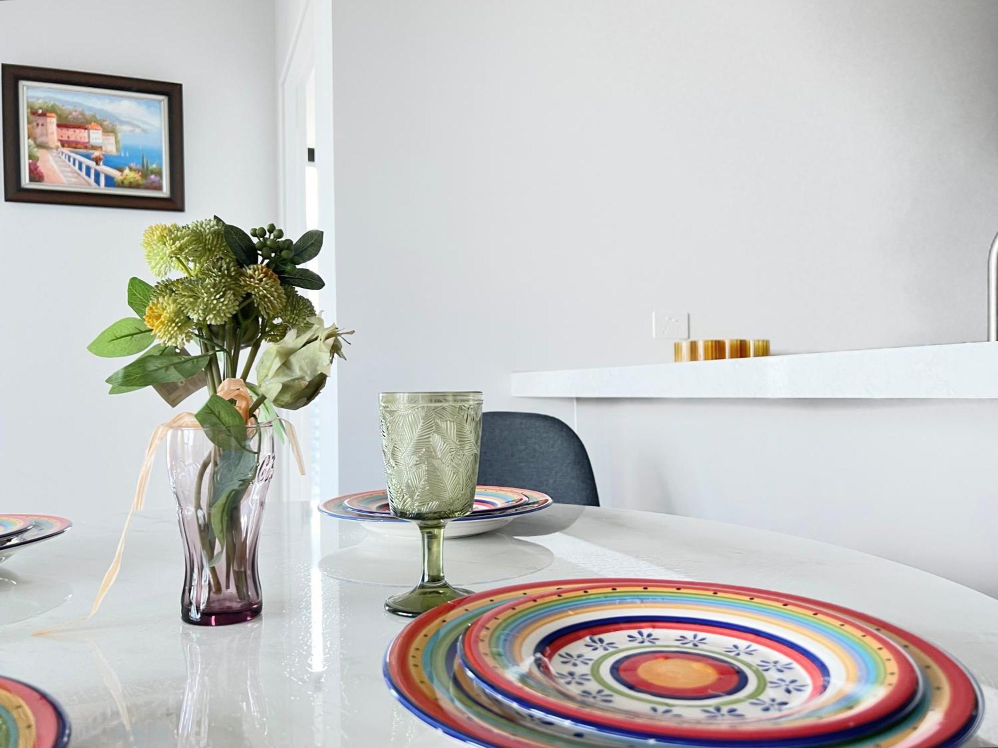 Apartment Luxury Cbd 5 Beds, 2 Baths Great Skyview With Pool, Gym, Spa, Carpark,sauna Melbourne