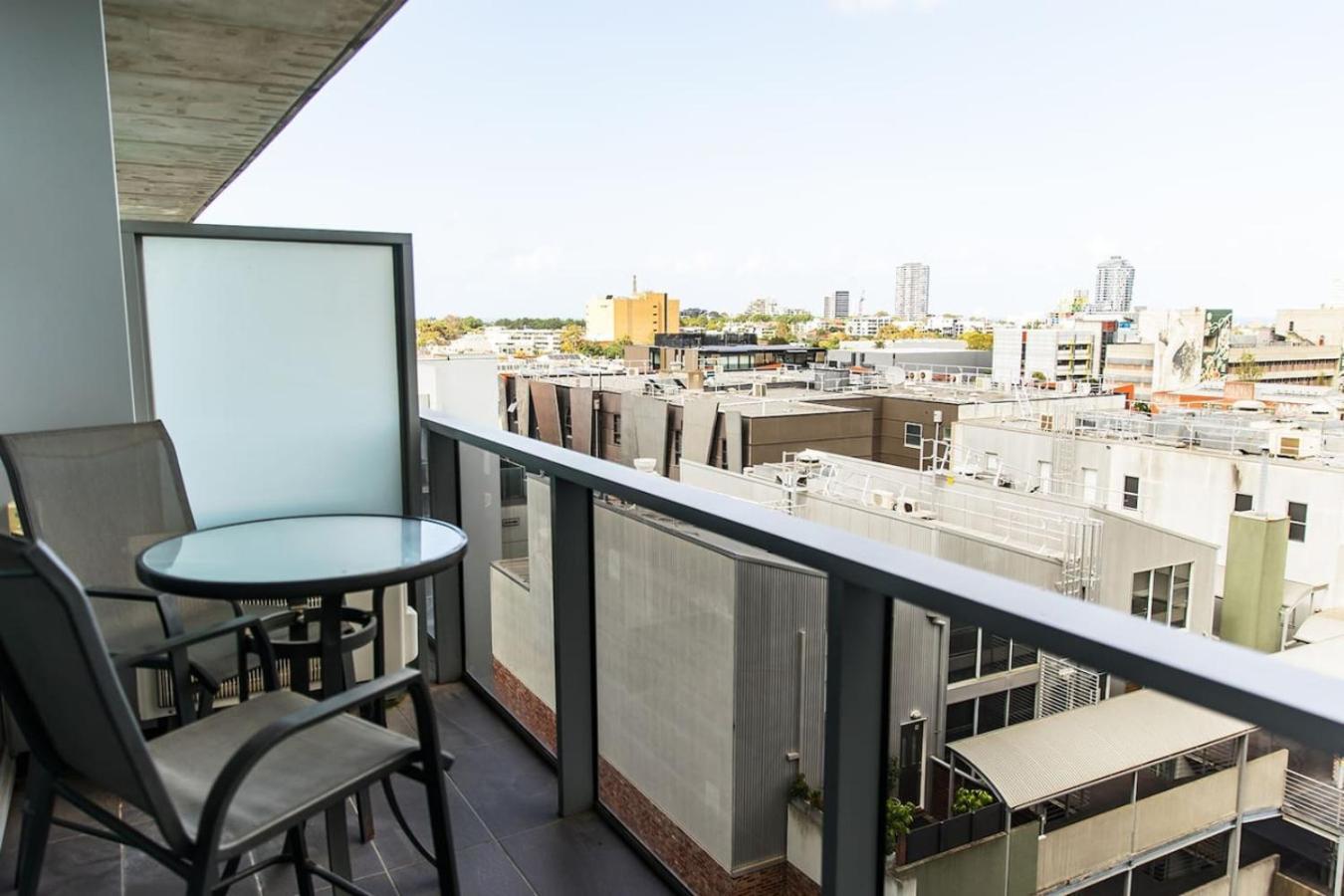 Clifton, Gym And Bbq. Apartment