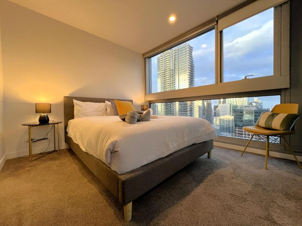 Apartment 2 Bedroom 2bath, Free Parking, Southern Cross, Lvl 36 *
