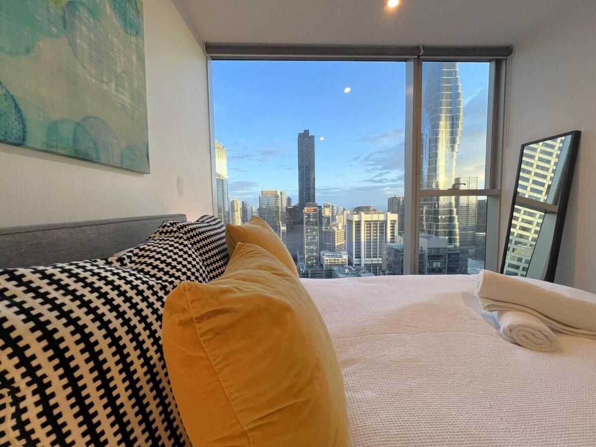 2 Bedroom 2bath, Free Parking, Southern Cross, Lvl 36