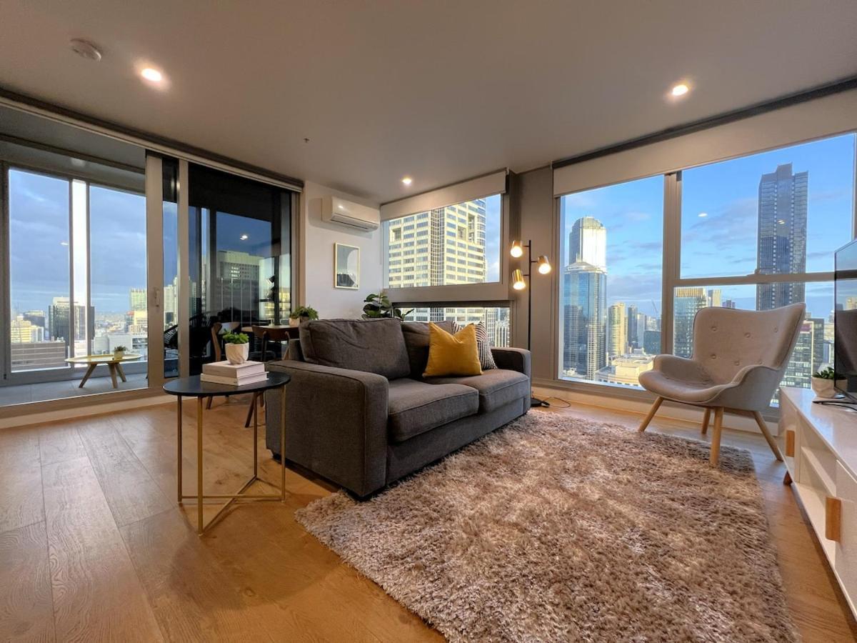 Apartment 2 Bedroom 2bath, Free Parking, Southern Cross, Lvl 36 Melbourne
