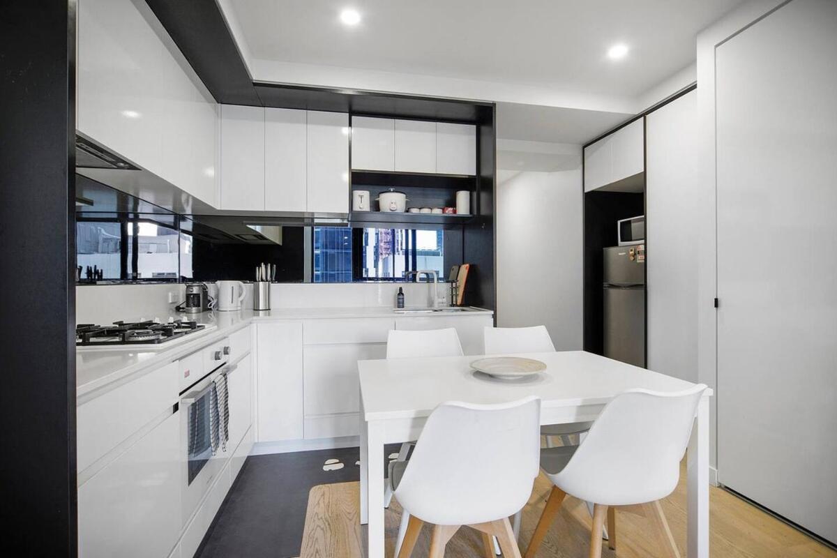 Heart Of Melbourne-cozy 2b Apartment *