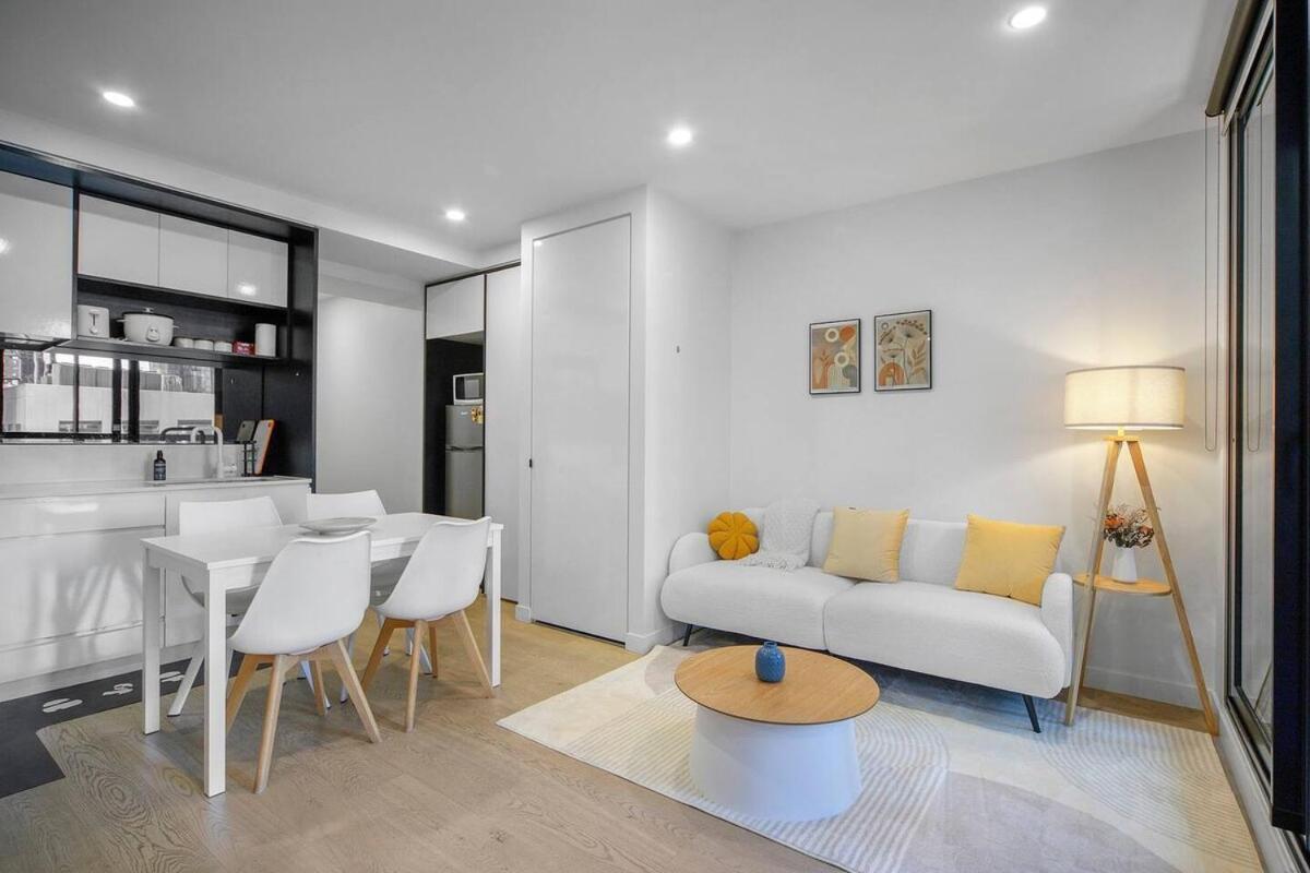 Heart Of Melbourne-cozy 2b Apartment *