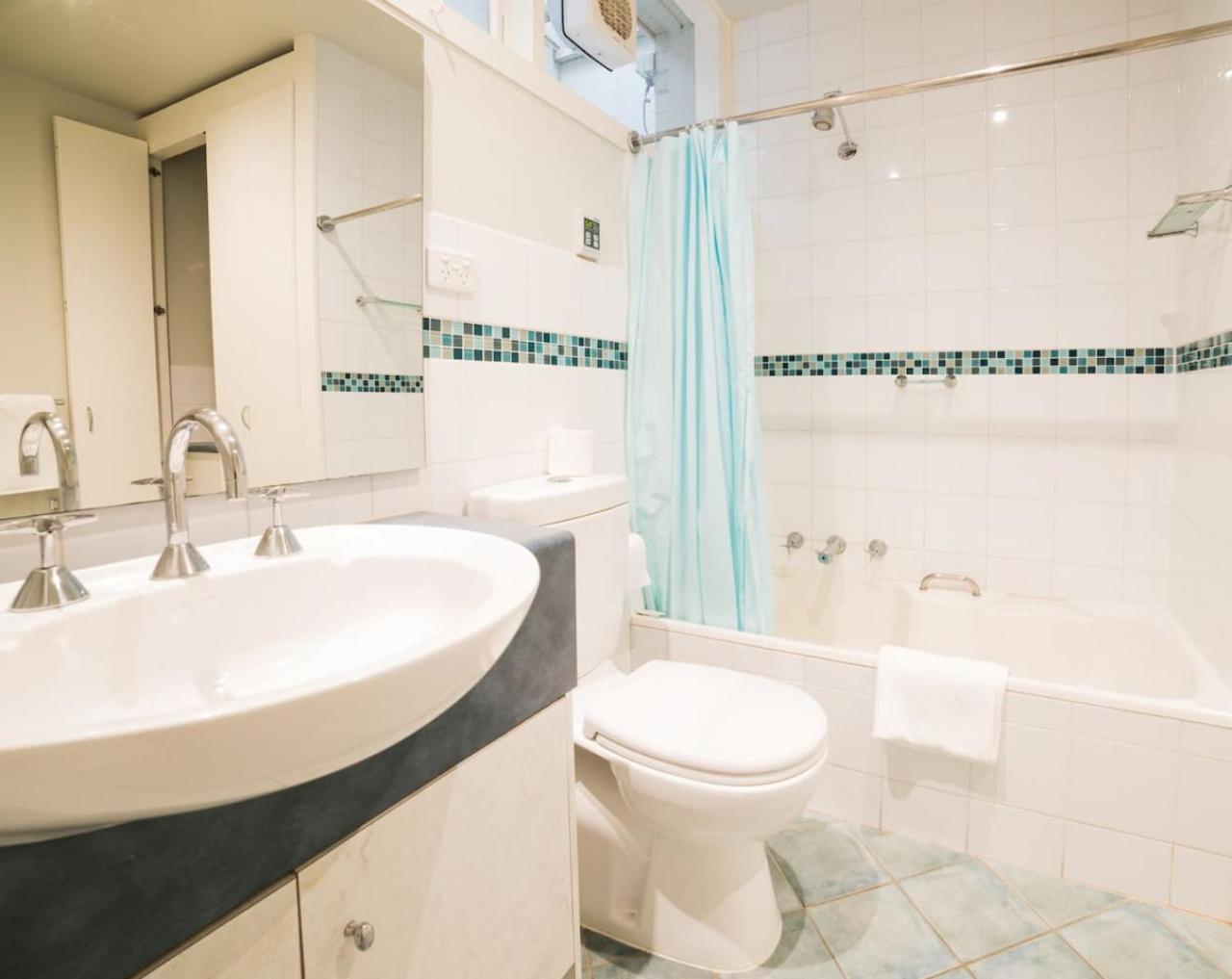 Bright With Garden And Relaxing Bath Casa de férias *