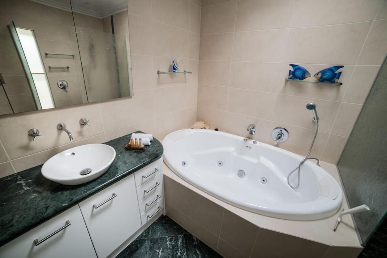 Casa de férias Bright With Garden And Relaxing Bath *