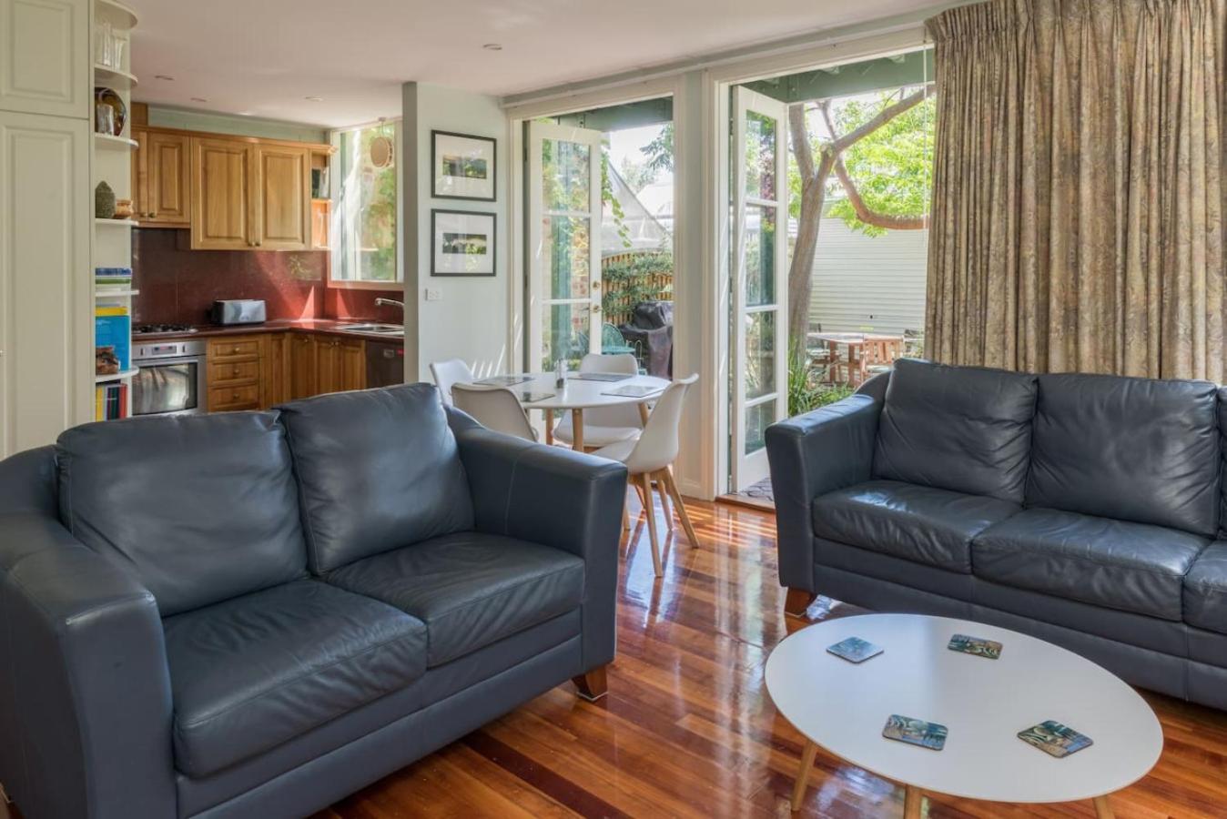 Casa de férias Bright With Garden And Relaxing Bath