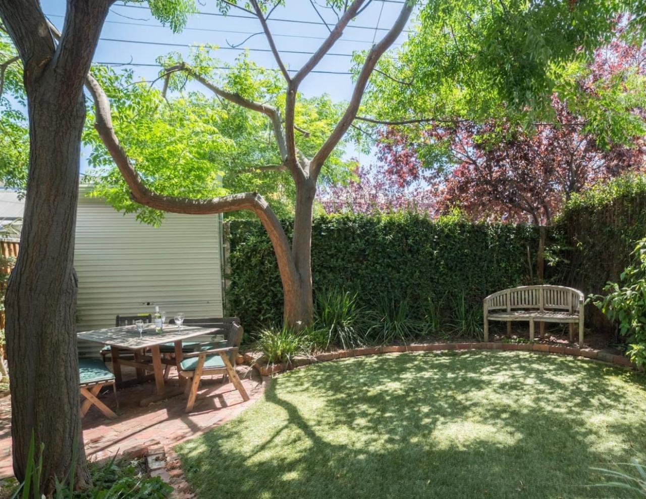 Bright With Garden And Relaxing Bath Casa de férias *