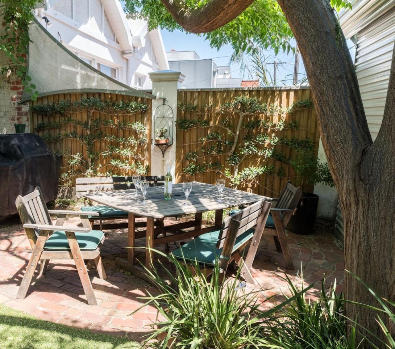 Bright With Garden And Relaxing Bath Casa de férias Melbourne