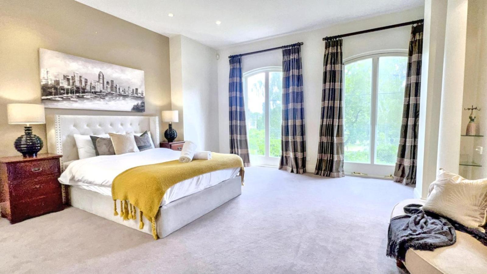 Holiday home Rowen Manor House