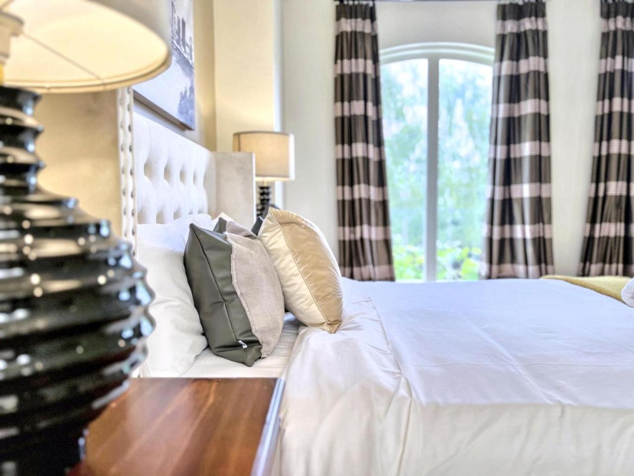Rowen Manor House Holiday home Melbourne