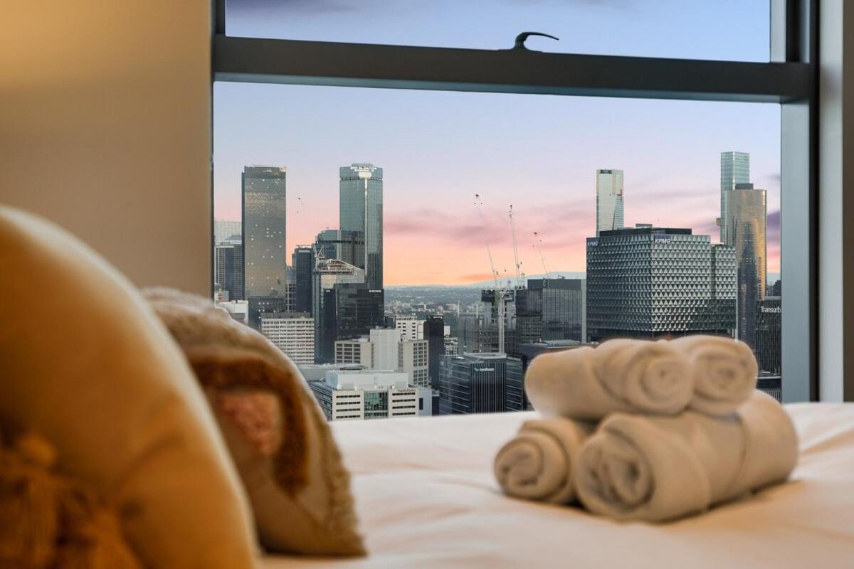 Penthouse At 3b2b2c-harbour-ocean View * Melbourne