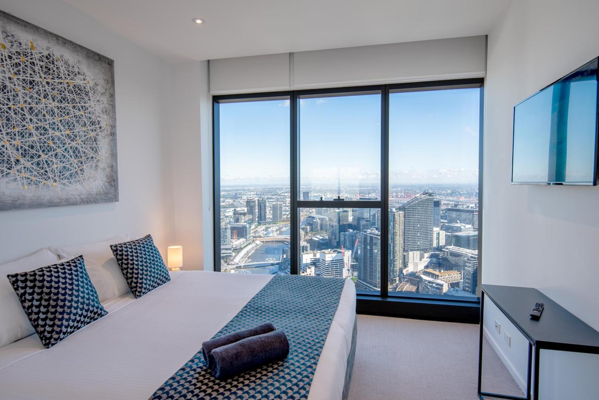 Prima Tower 5 Bedrooms Apartment *