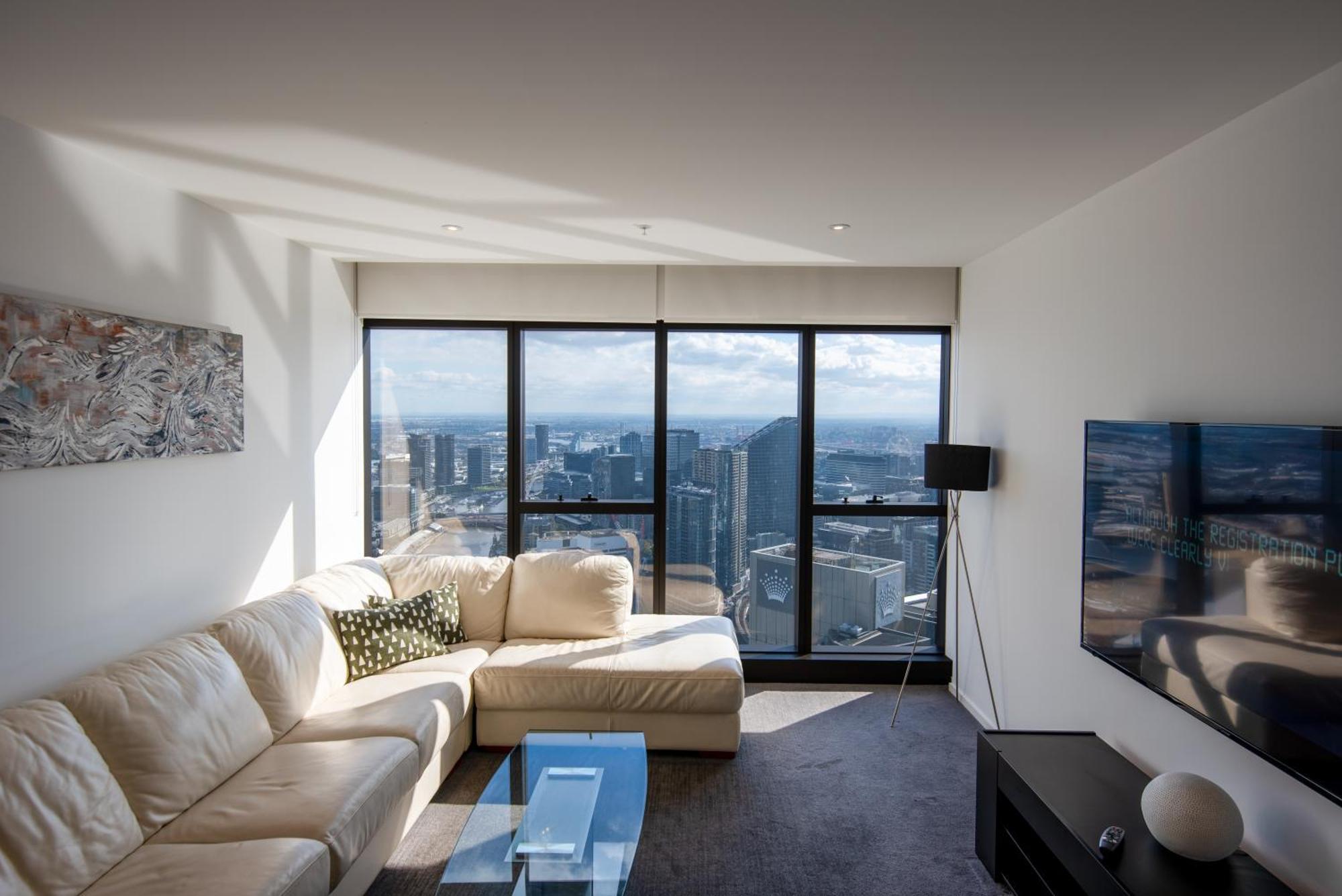 Prima Tower 5 Bedrooms Apartment Melbourne