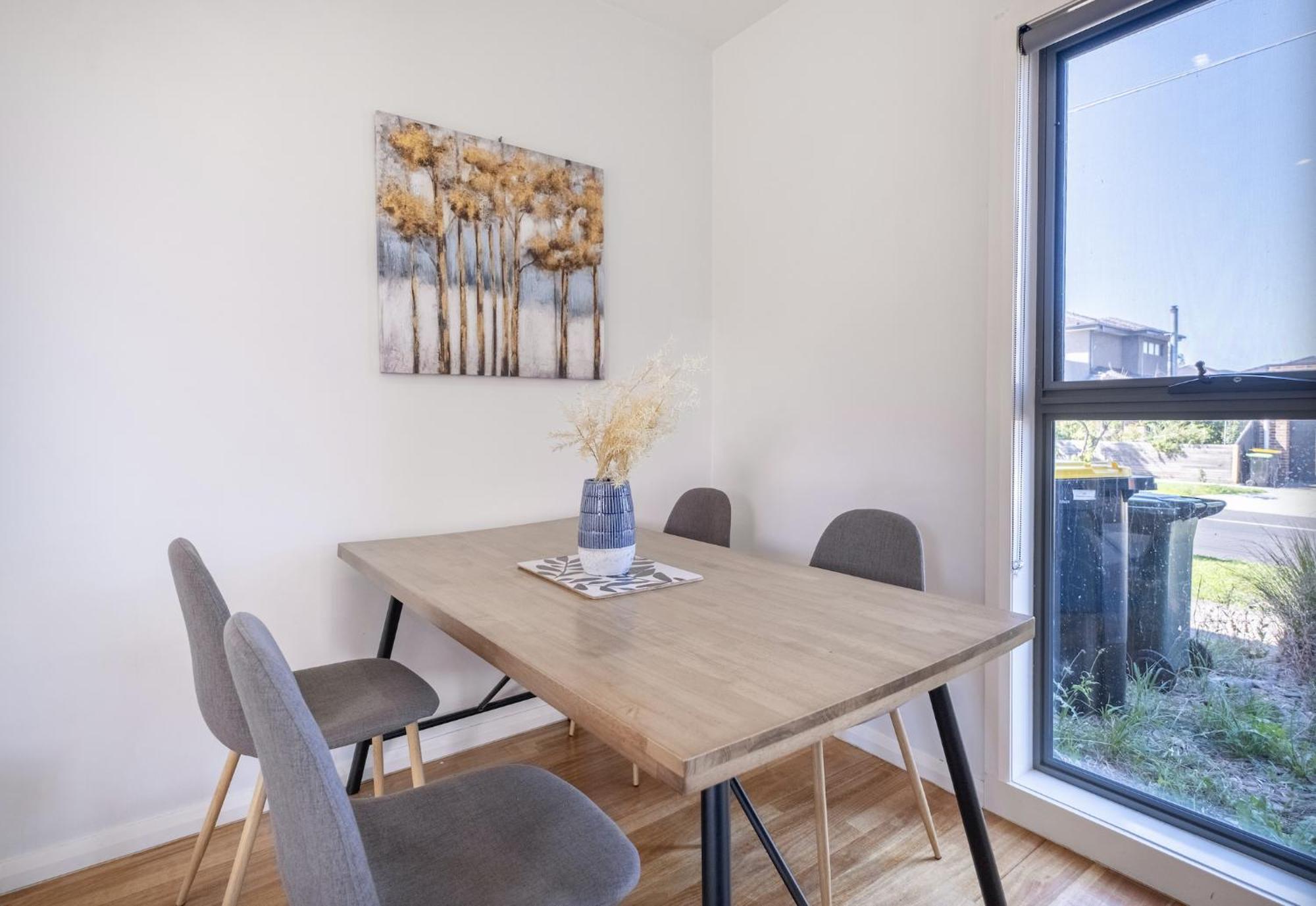Glenroy 2br1ba In Townhouse Parkingwi-fibath Holiday home Melbourne