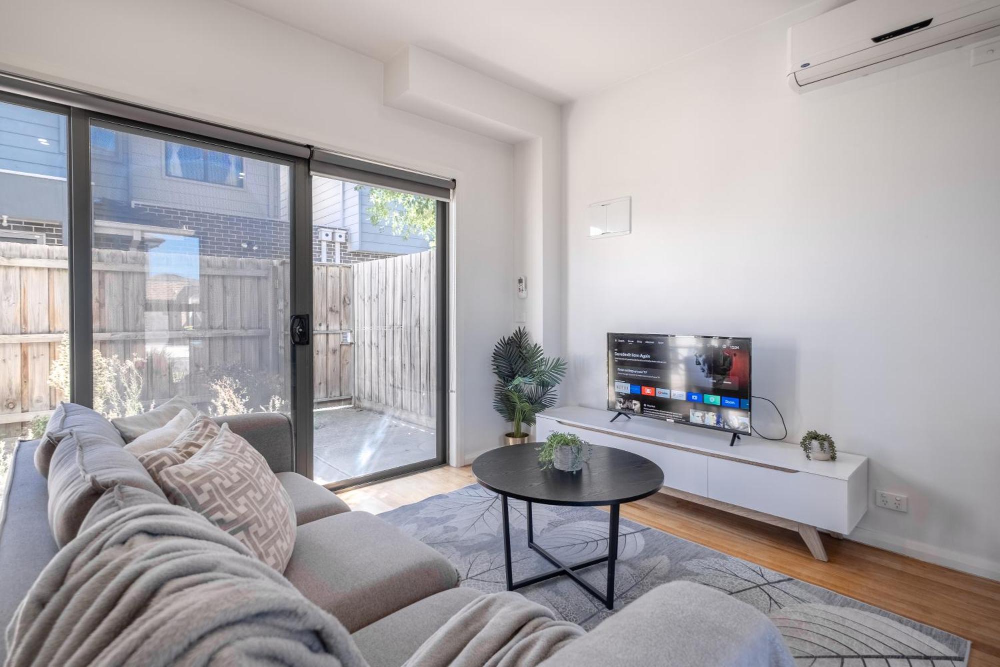 Glenroy 2br1ba In Townhouse Parkingwi-fibath Holiday home Melbourne