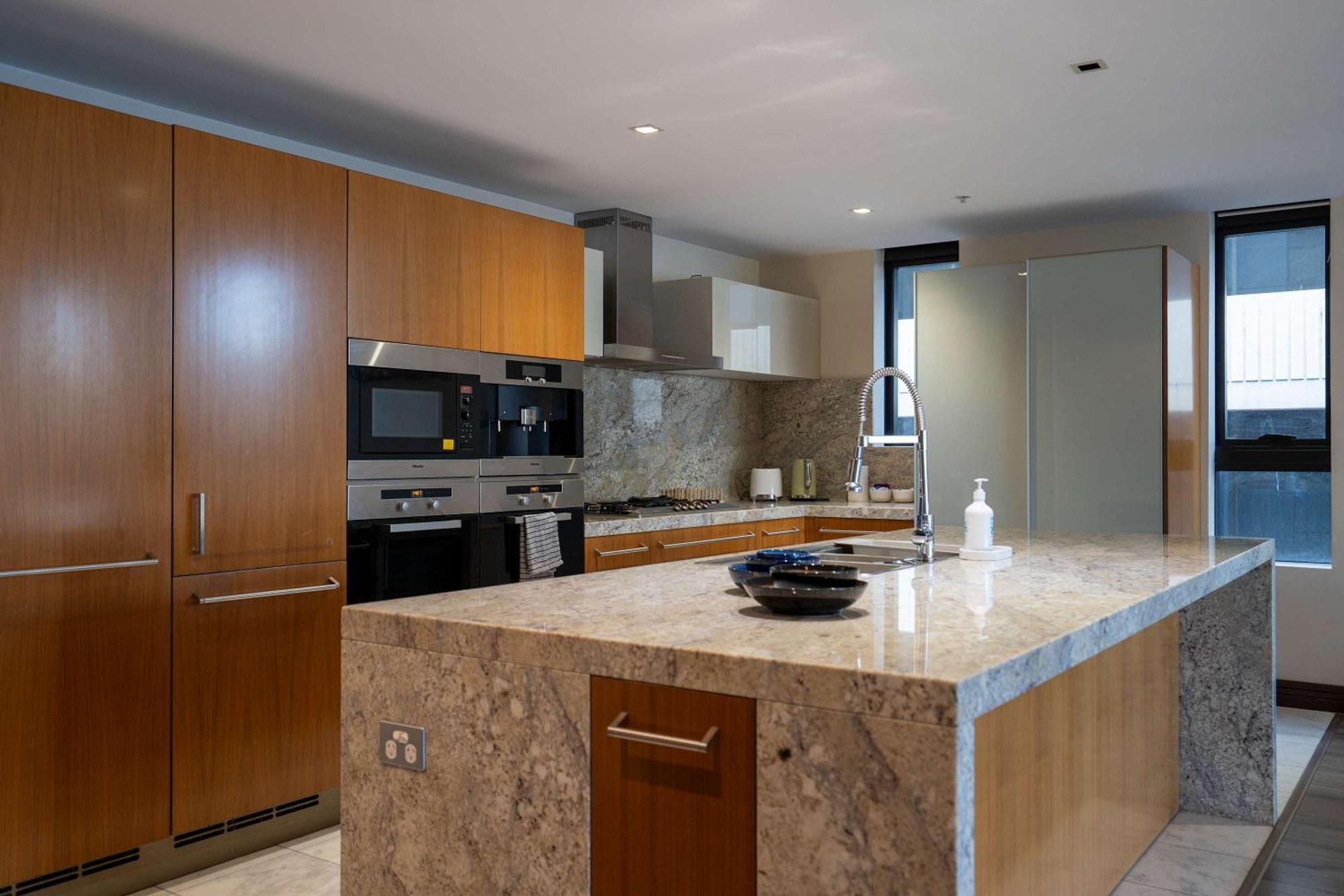 Apartamento Grand St Kilda 2-story Sub-penthouse