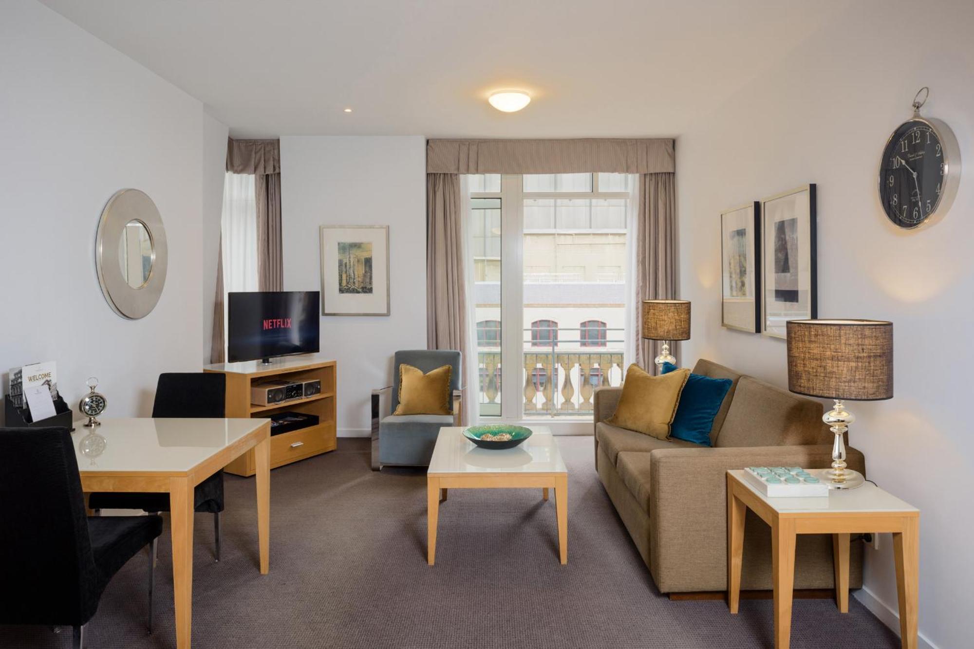 Treasury On Collins Hotel 4*