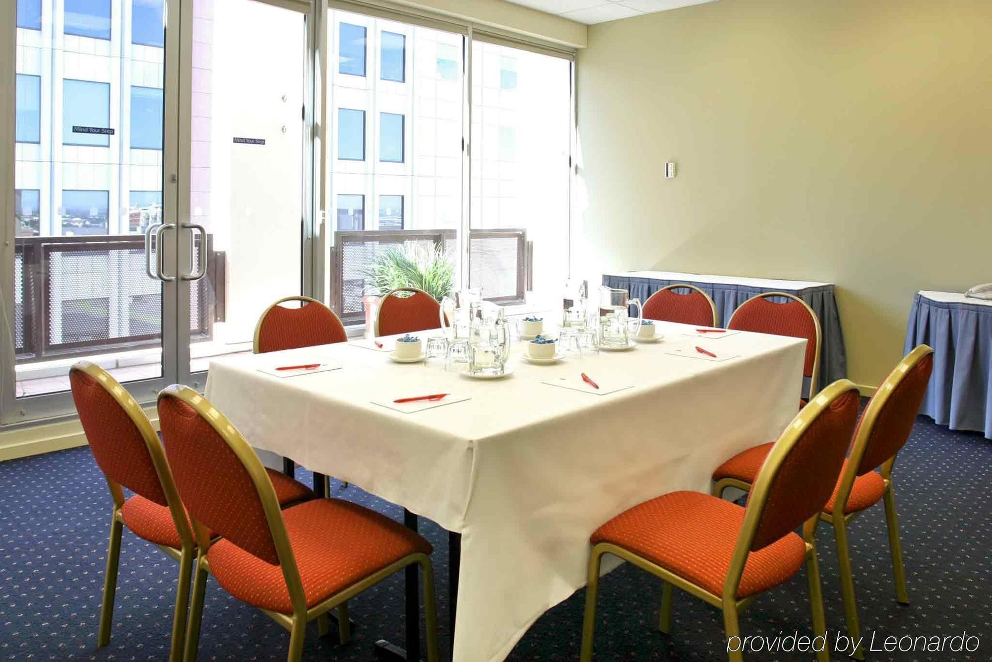 Yehs Cbd Hotel