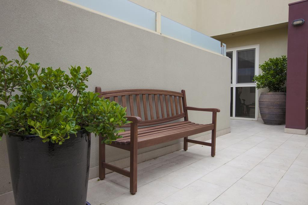 Boutique Stays - Elwood Hideaway Holiday home