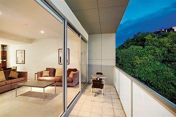 Brighton Bay 4*