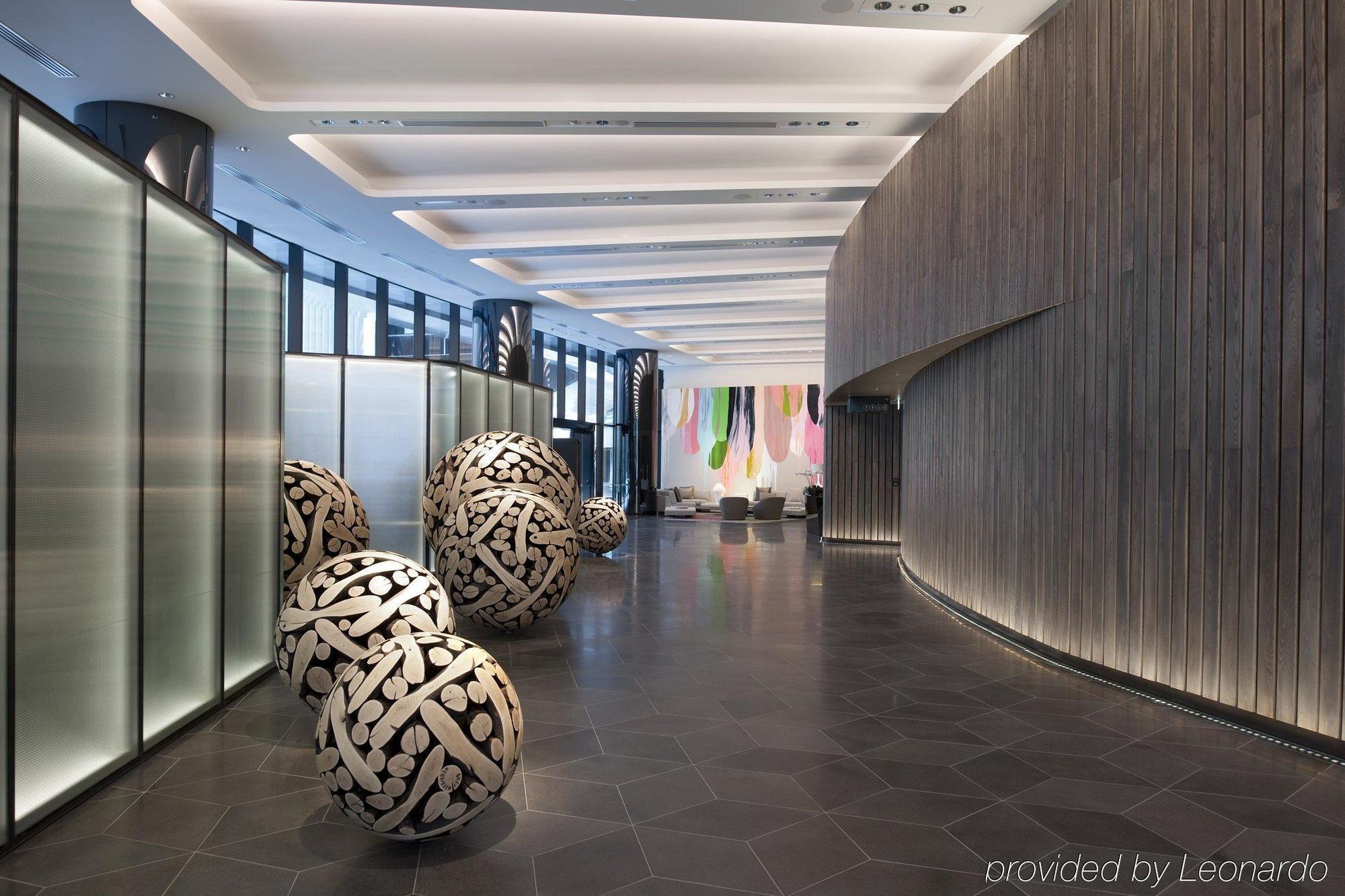 Hotel Crown Metropol 5*