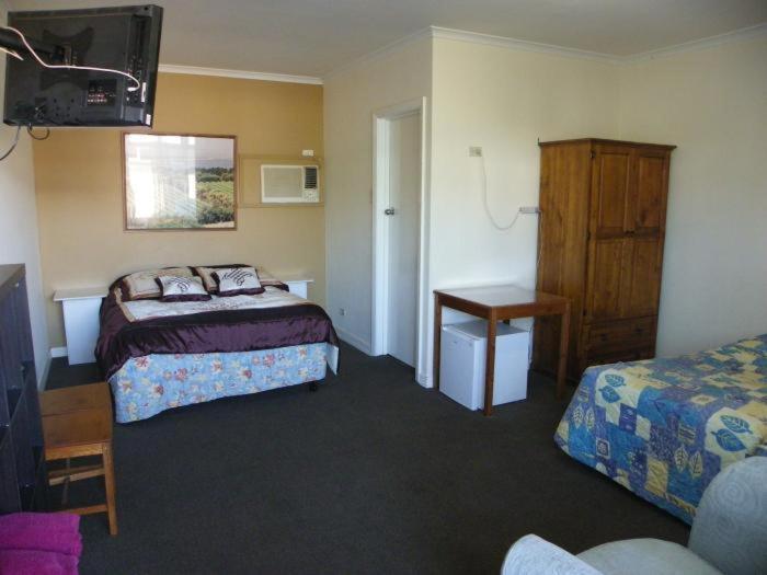 Palms Footscray Motel 3*