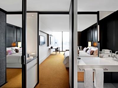 Crown Metropol