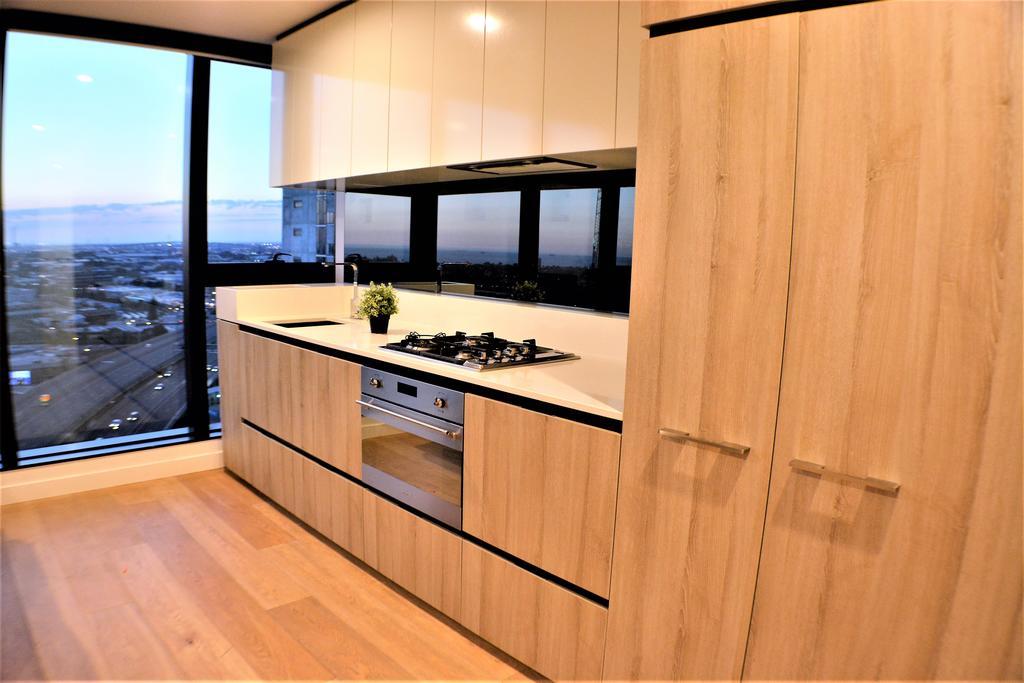 Royal Melbourne- Clarke St