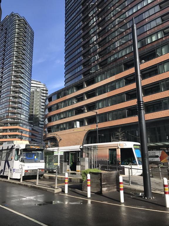 Private - Collins Street Waterfront, Docklands Apartment