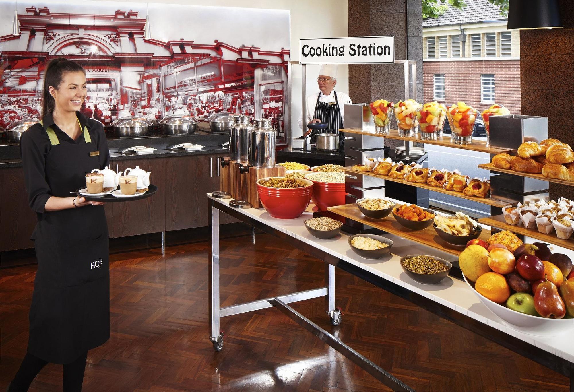 Hotel Radisson On Flagstaff Gardens 4*